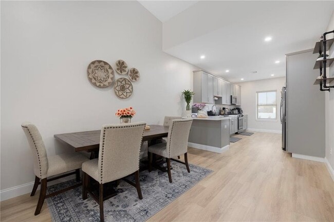 Building Photo - 46 W Valley Cir