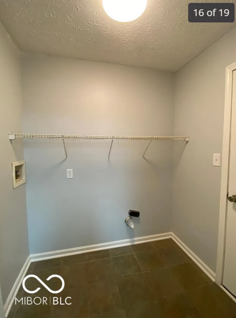 Building Photo - 628 Mountain Pine Dr