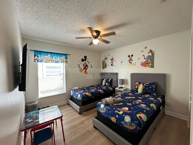 Building Photo - 1009 Lake Davenport Blvd