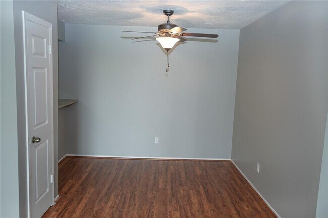 Building Photo - 10555 Turtlewood Ct