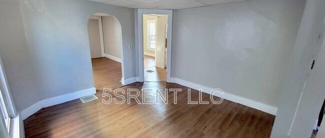 Building Photo - 534 Boone St