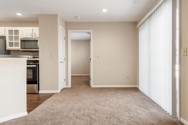 Building Photo - 5066 Stratford Pine Ln