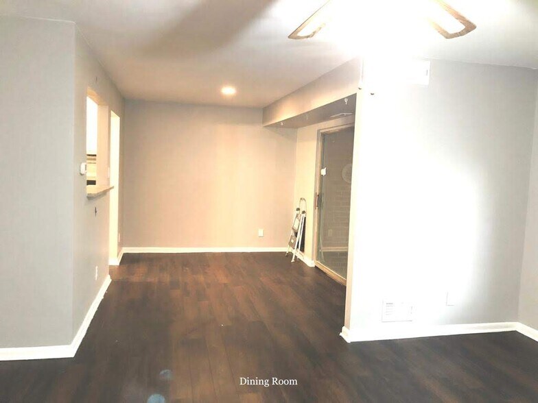 Building Photo - 123 Echelon Rd