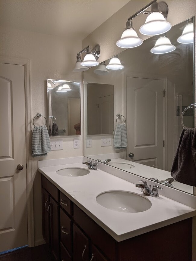 Building Photo - 11033 Sedalia Way