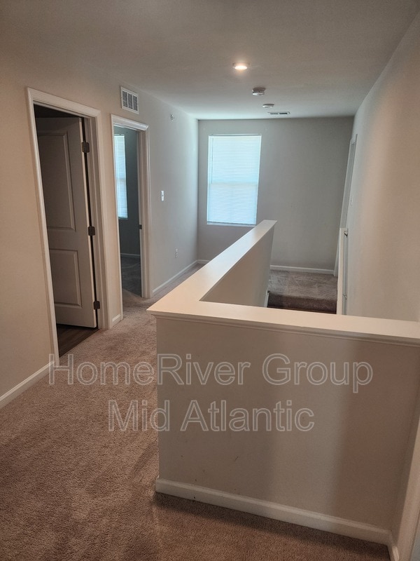 Building Photo - 203 Bowline Dr