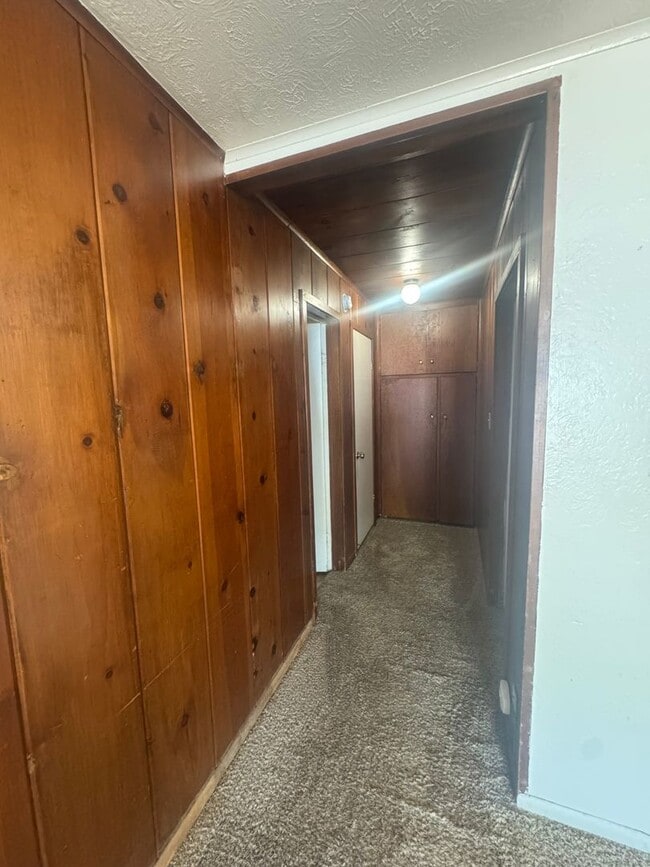 Building Photo - 1 BED/1 BATH IN REDDING