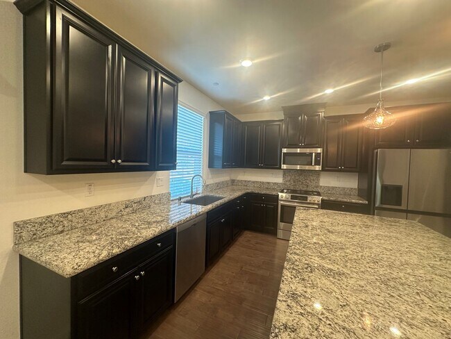 Building Photo - Stunning Former Model Home in Prime Rosevi...