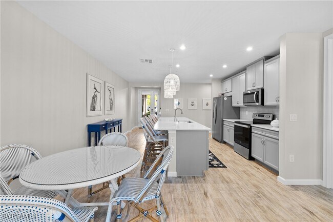 Building Photo - 4713 Arboretum Cir