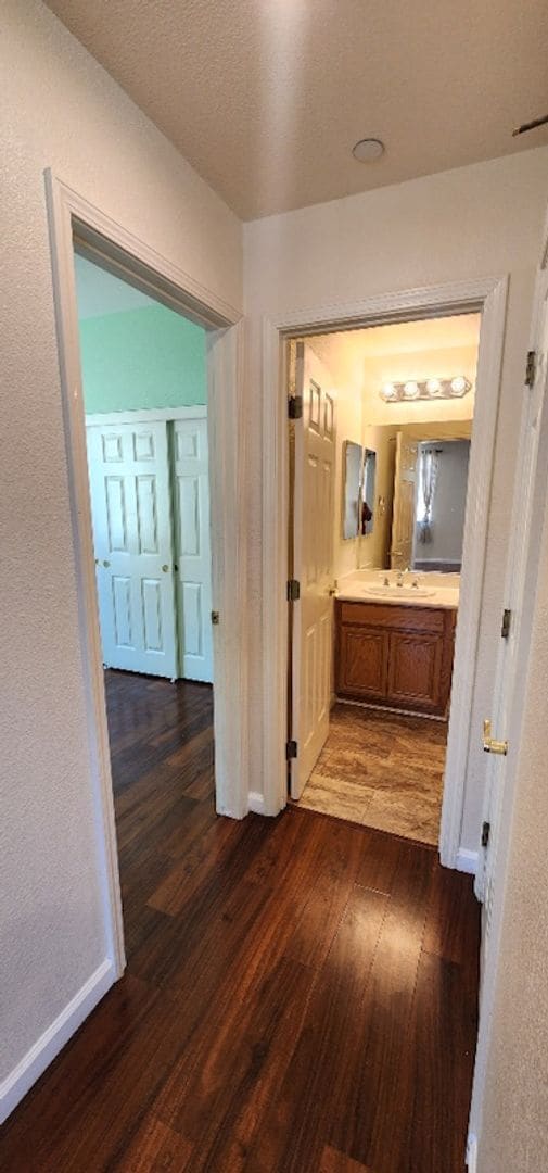 Building Photo - Welcome to American Canyon!! Beautiful Large 5 Bed 3 Full Bath for Lease