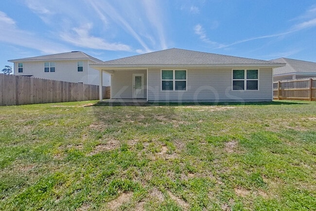 Building Photo - 341 Monarch Ln