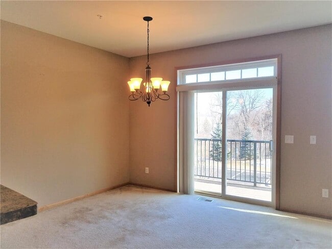 Building Photo - 11898 Emery Village Dr N