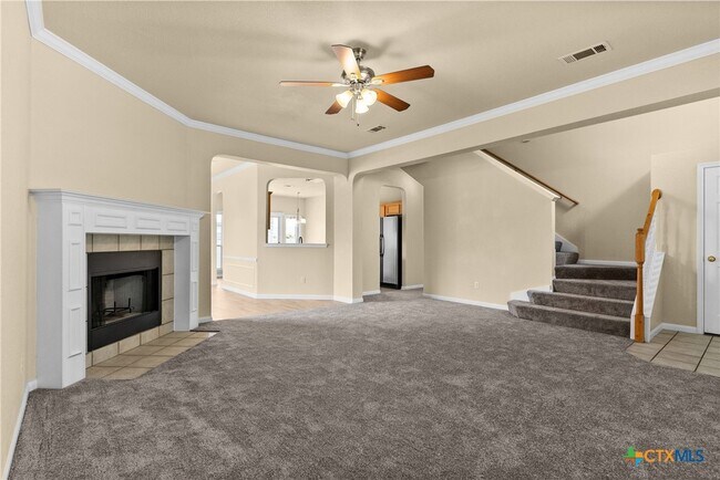 Building Photo - 118 Lone Shadow Dr