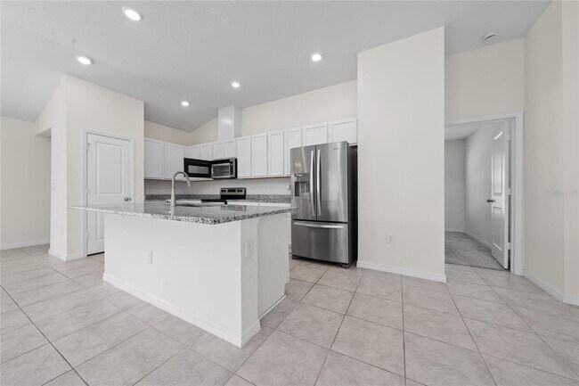 Building Photo - 9061 Oscraft Dr