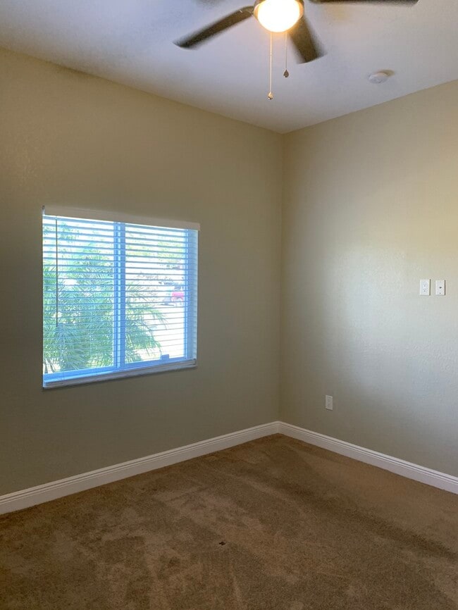 Building Photo - NEWER CONSTRUCTION MODERN HOME