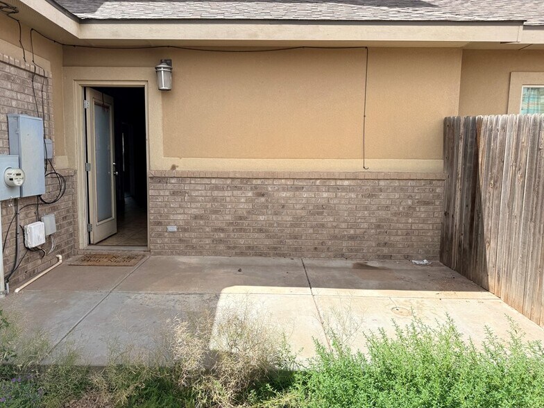 Building Photo - 7230 Barksdale Ln