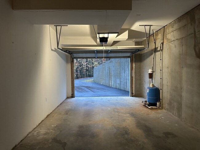 Building Photo - 600 Indian Trail