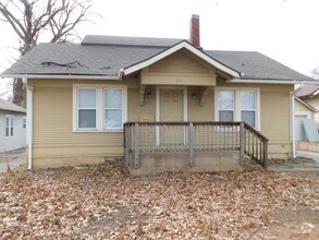 Building Photo - Great 2 bedroom/1 bath home in El Dorado!