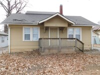 Building Photo - Great 2 bedroom/1 bath home in El Dorado!