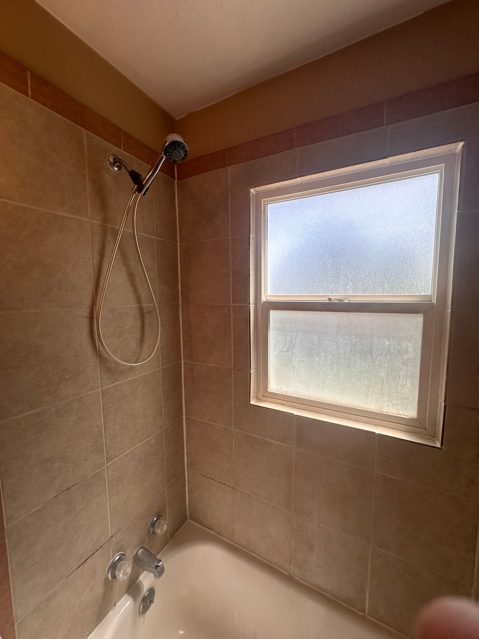 Upstairs Bath - 814 Julian St