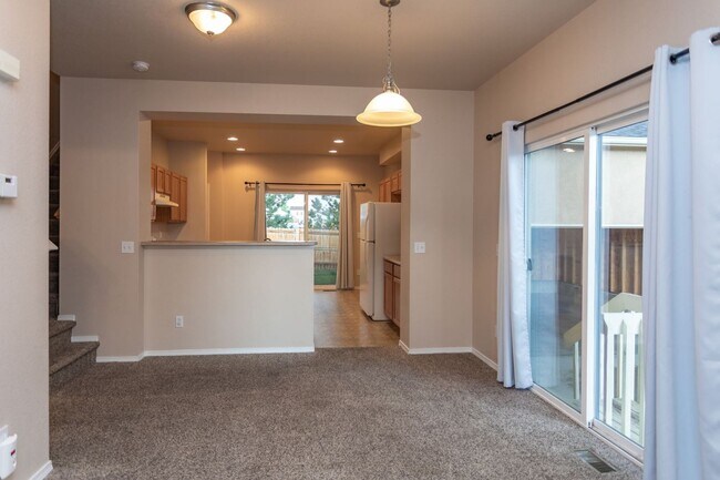 Building Photo - Beautiful 3-Bedroom Home Near Powers Corridor!