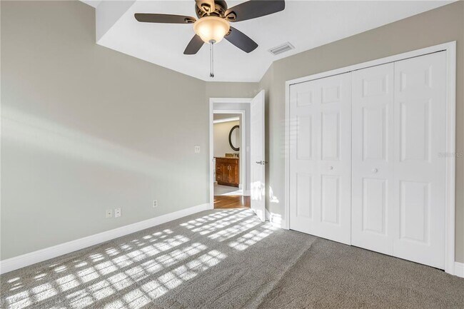 Building Photo - 4832 Queen Palm Terrace NE