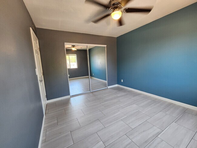 Building Photo - 143 S Doran