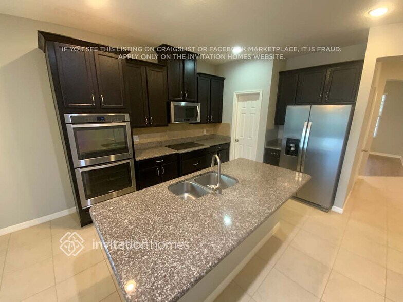Building Photo - 1504 Pine Marsh Loop