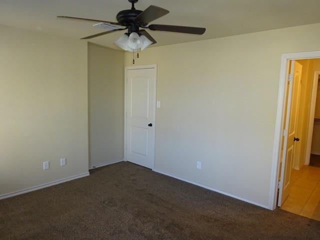 Building Photo - 160 Creekside Villa Dr