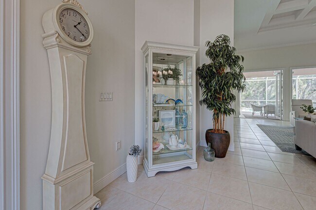 Building Photo - 3br/2ba Pool Home in Venetia