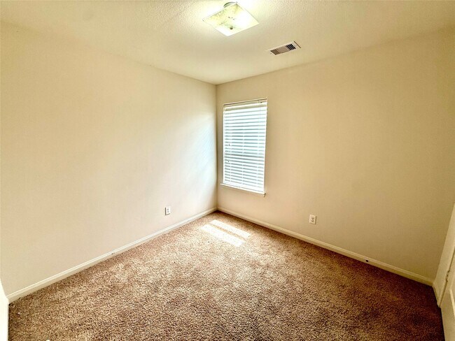 Building Photo - 2407 Seabourne Trails Rd