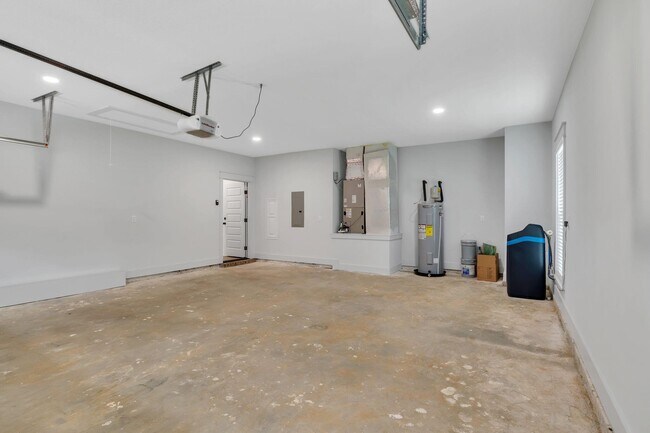 Building Photo - 6436 Kylito Cir