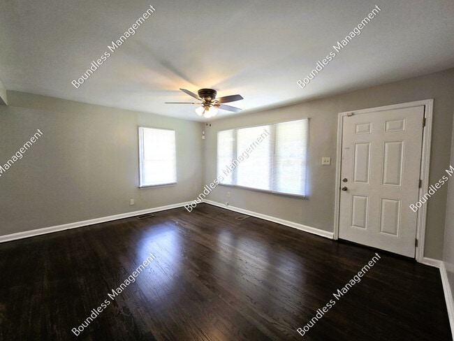 Building Photo - 2169 Rexford Dr