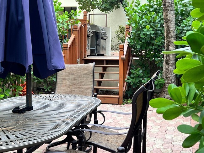 Building Photo - 3540 S Ocean Blvd