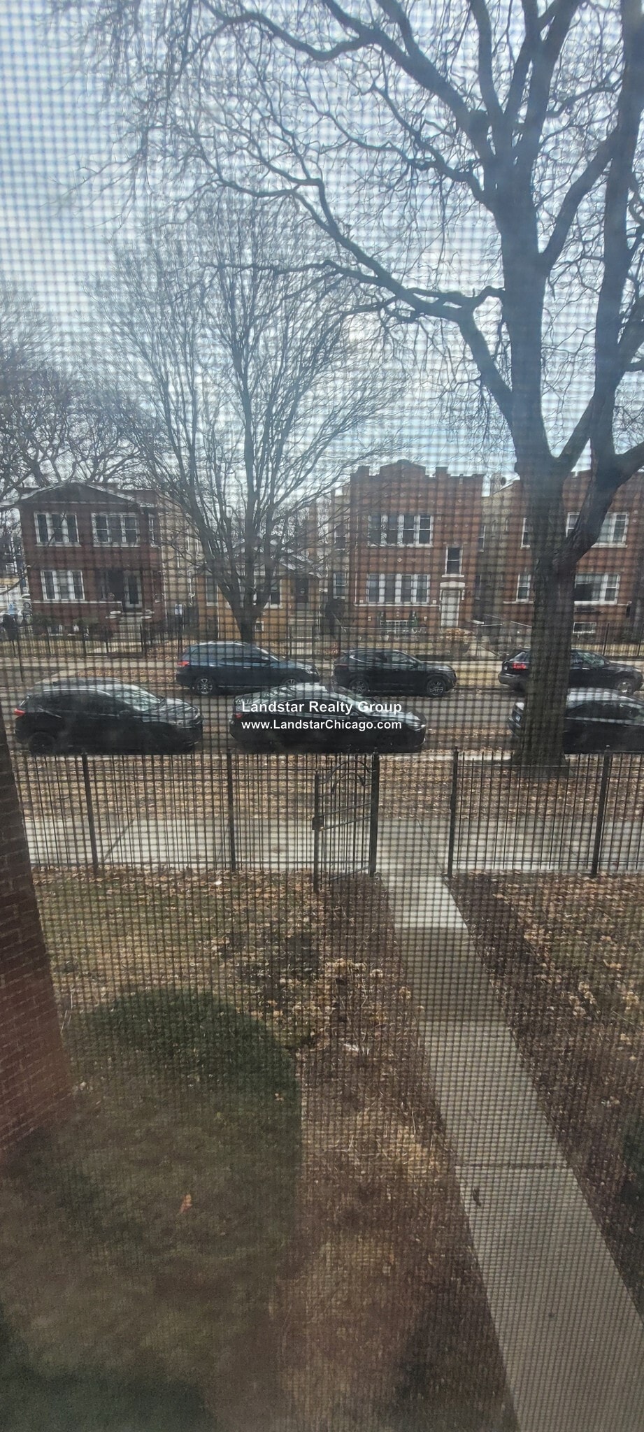 Building Photo - 4946 N Ridgeway Ave