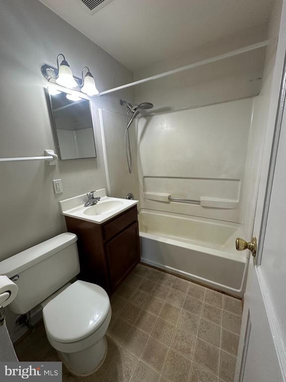 Building Photo - 5310 Harbor Ct