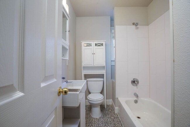 Building Photo - Alberta