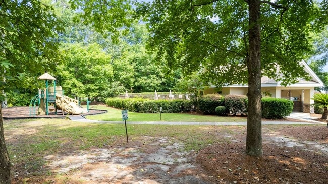 Building Photo - Better Than New 3 Bed/2 Bath Townhome in S...