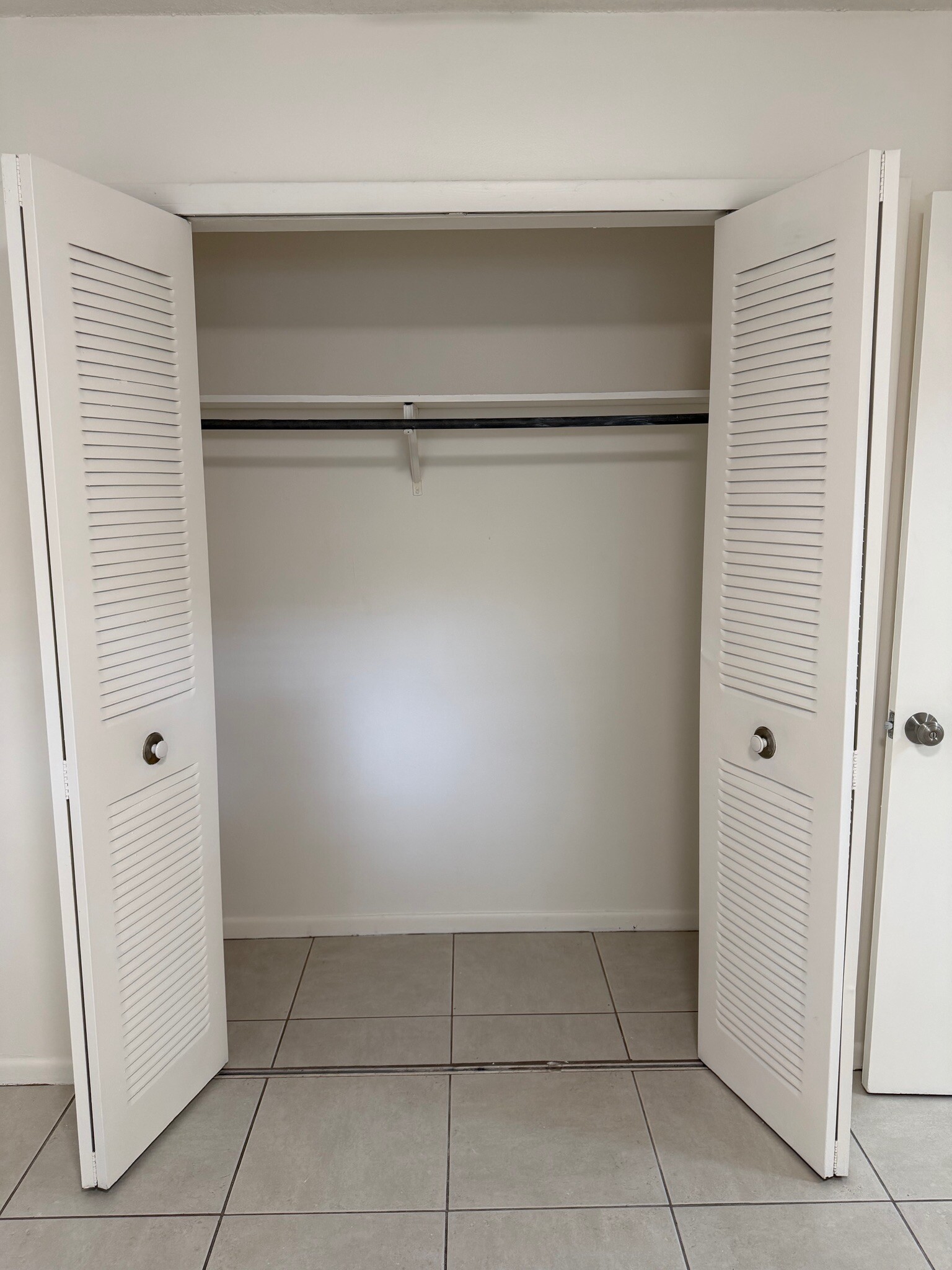 Bedroom 1 - 914 La Salle Ave