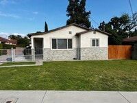 Building Photo - Beautiful 3 Bed 2 Bath House for Rent in W...