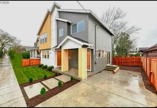 Building Photo - 617 N Lombard St