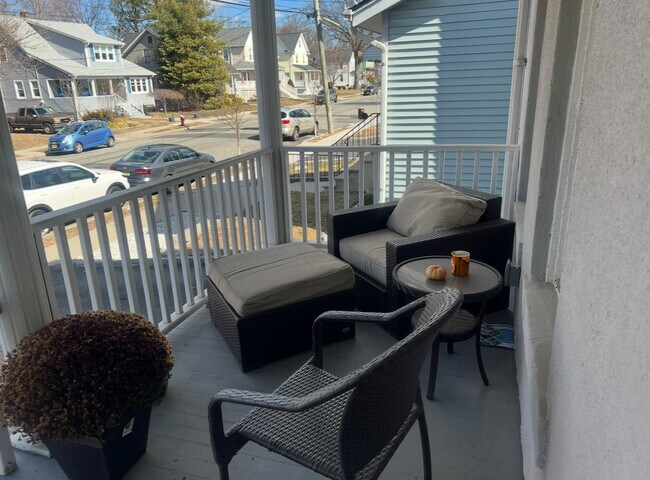 Building Photo - 43 2nd Ave