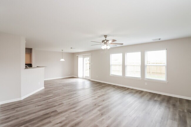 Building Photo - 6806 Oleander Grove Way