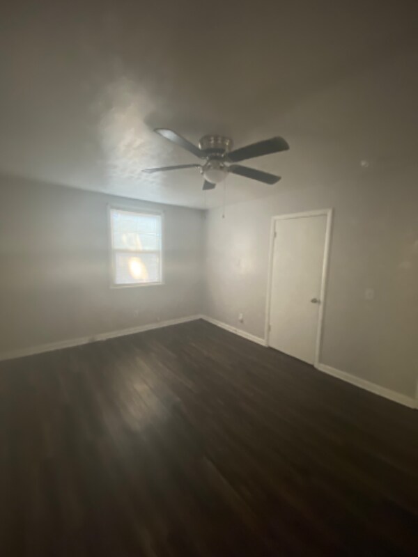 Building Photo - 625 Martha Ave