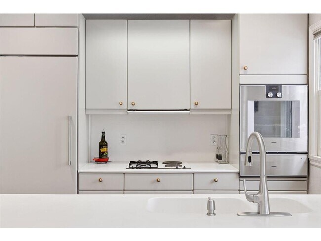 Building Photo - 1197 W Como Blvd