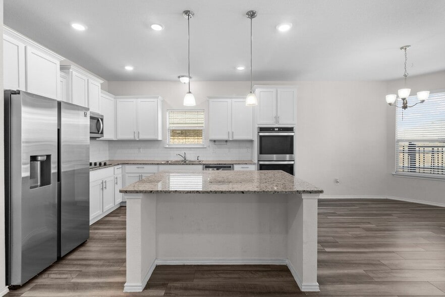 Building Photo - 309 Paddock Ln