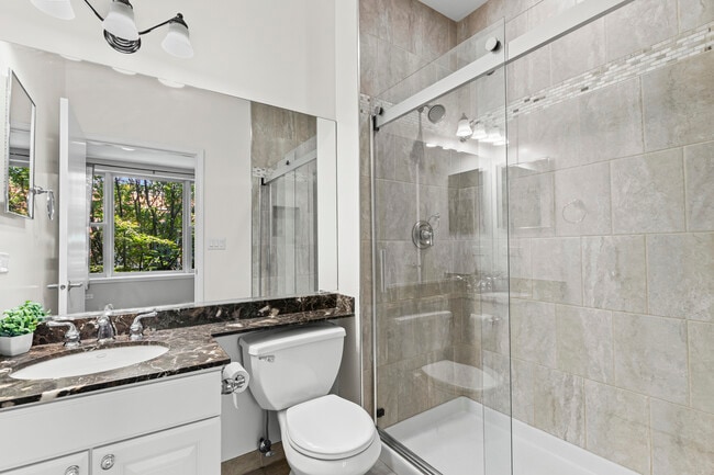 Building Photo - 954 N Crosby St