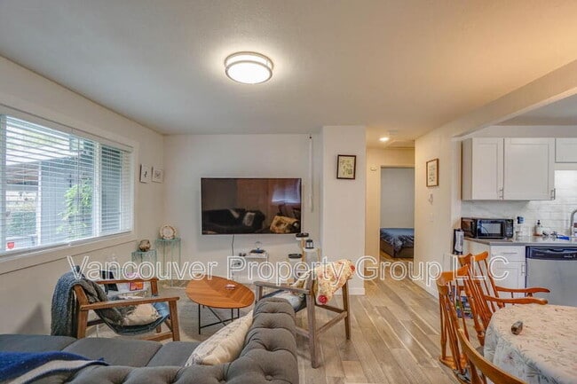 Building Photo - 1206 Grand Blvd