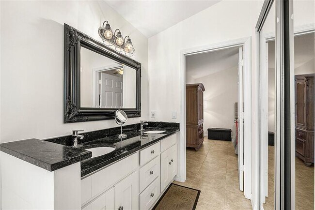 Building Photo - 8055 Burlington Ct