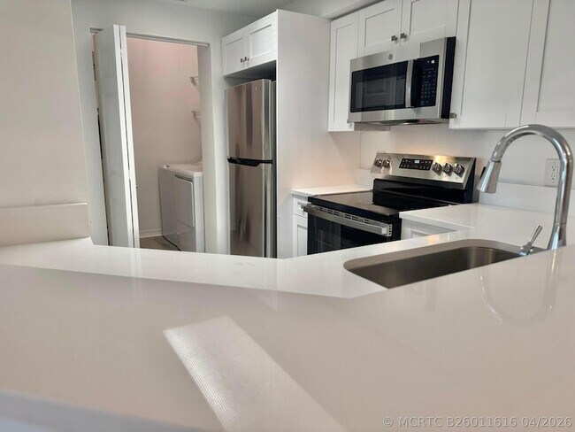 Building Photo - 2725 Anzio Ct