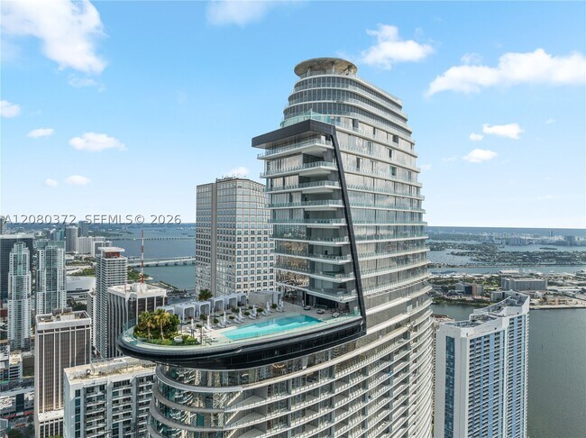 Building Photo - 300 Biscayne Blvd